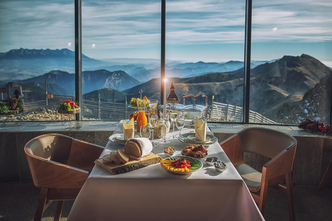 Noc Na Chopku, Rotunda Hotel Demanovska Dolina Ngoại thất bức ảnh